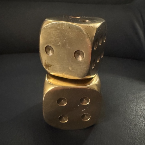 🎲 VINTAGE Solid Brass Giant Dice Pair - Heavy Desk Paperweight & Decor Set - Picture 10 of 13